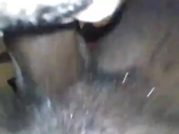 Ebony famiɛn bla’n fuck sran ble’m be squirting su min ɲinma’n su.