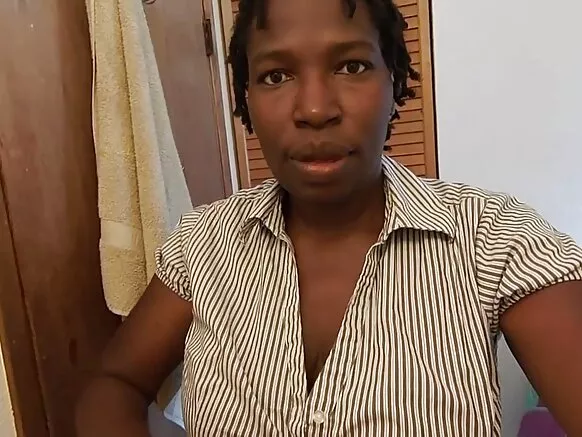 Ebony m’ɔ le ɲinma dandan’n, ɔ ɲan nɔnnɔn i video porno africain nun hd nun.