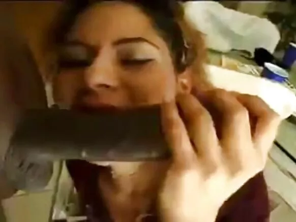 Latina MILF suan yɛ ɔ minndɛ ébène infirmière i cum.