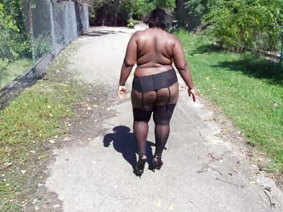 19 pt, bbw ble dans baskettes, vidéo 3.